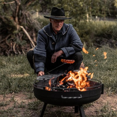  Barebones Black COWBOY FIRE PIT GRILL - 23"